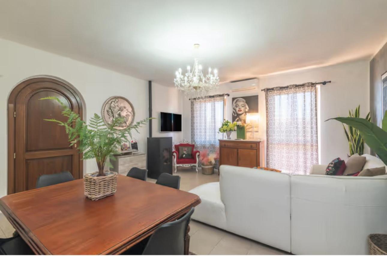 Casa Ely Apartment ซานตา เตเรซา กัลลูรา ภายนอก รูปภาพ